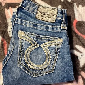Big Star Jeans
Liv Boot Stretch Jean
23 / 33 Liv